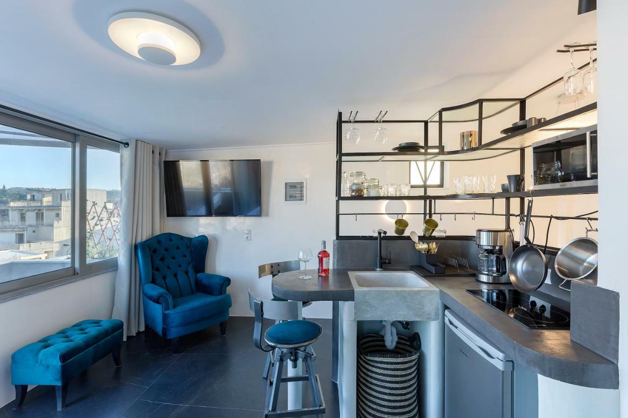 Athenian Lofts *